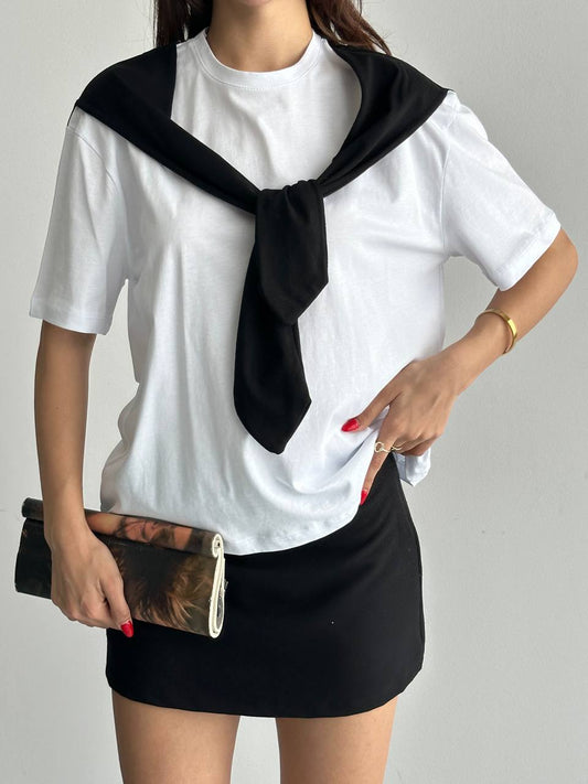 Basic T-Shirt Şal Detaylı Tasarım