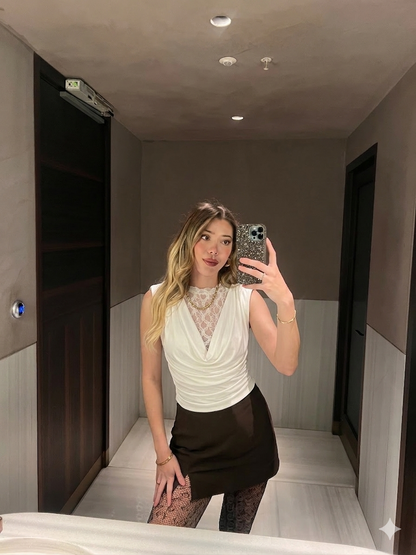 Dantel Detaylı Şık Drapeli Bluz