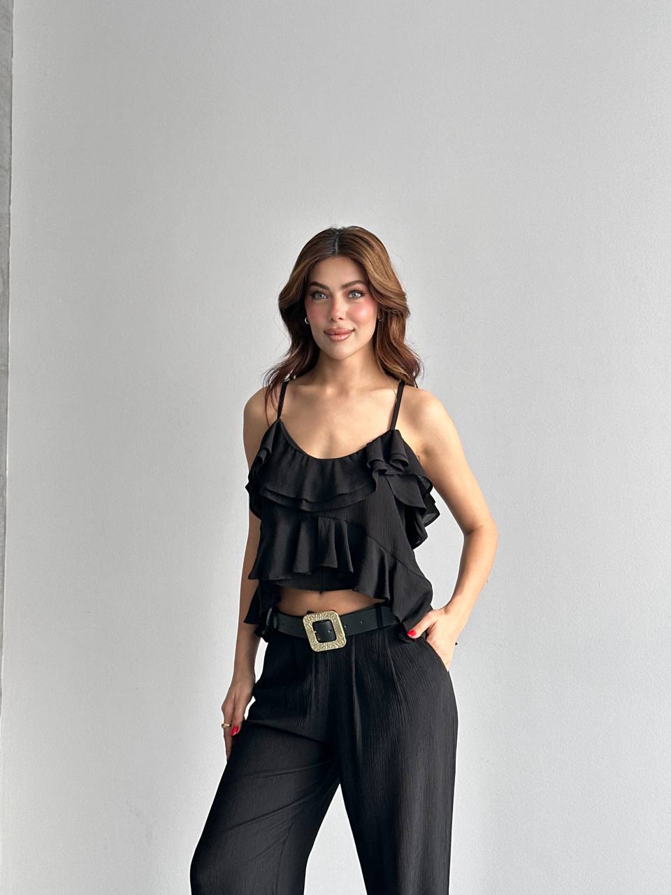 Fırfır Detaylı Askılı Bluz Pantolon Takım
