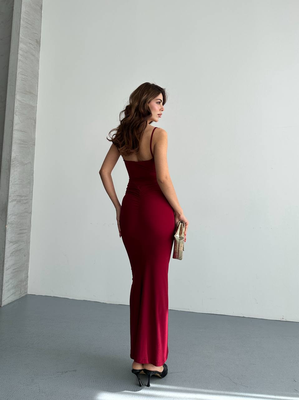 Askılı Vücuda Oturan Maxi Elbise