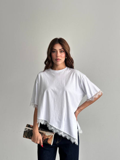 Dantel Detaylı Asimetrik Basic T-Shirt
