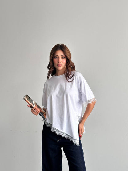 Dantel Detaylı Asimetrik Basic T-Shirt