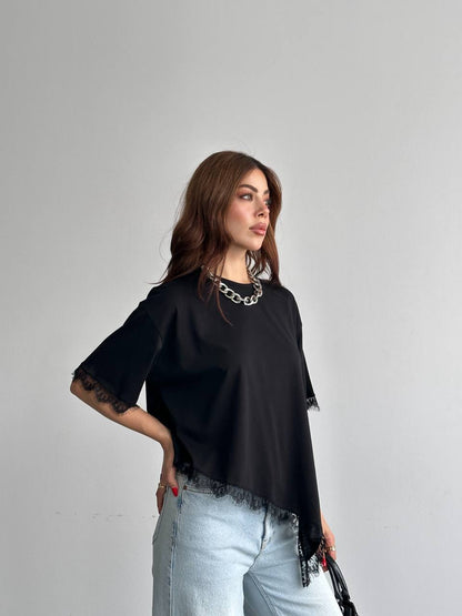 Dantel Detaylı Asimetrik Basic T-Shirt