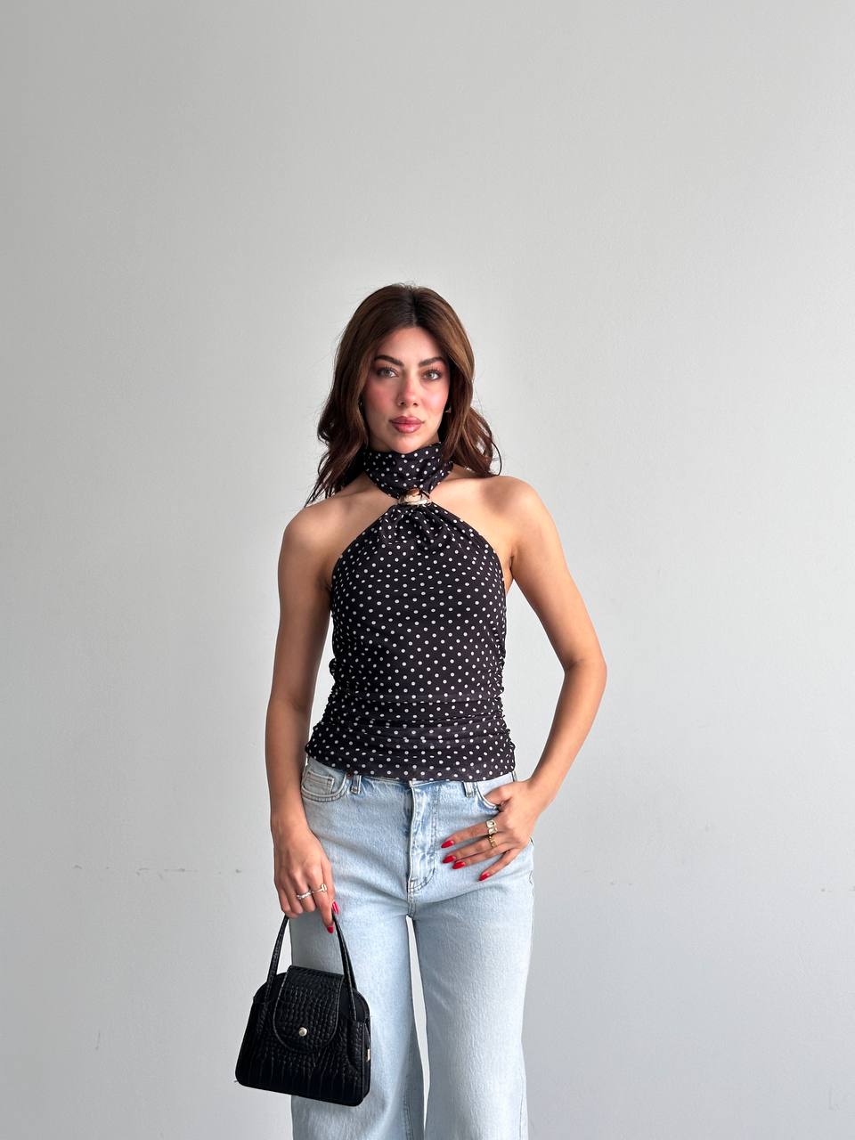 Puantiyeli Halter Yaka Bağlama Detaylı Bluz