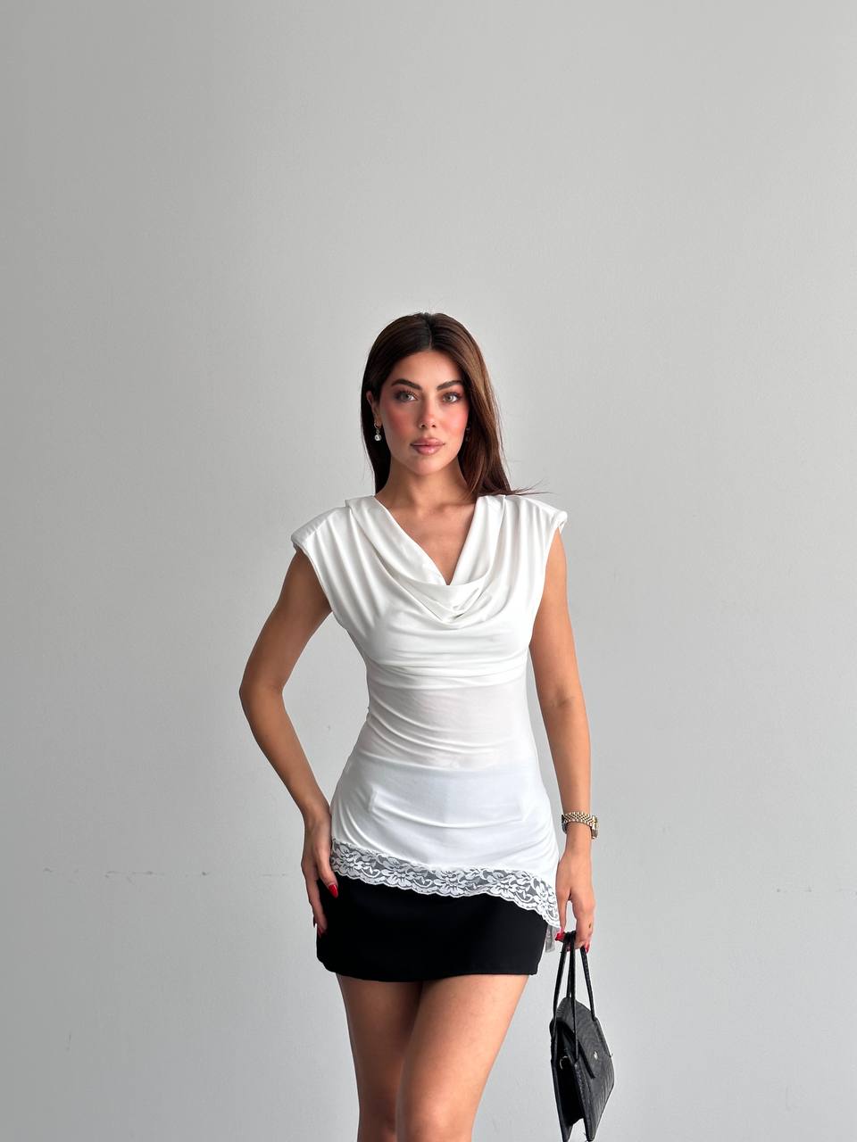Drapeli Dantel Detaylı Bluz